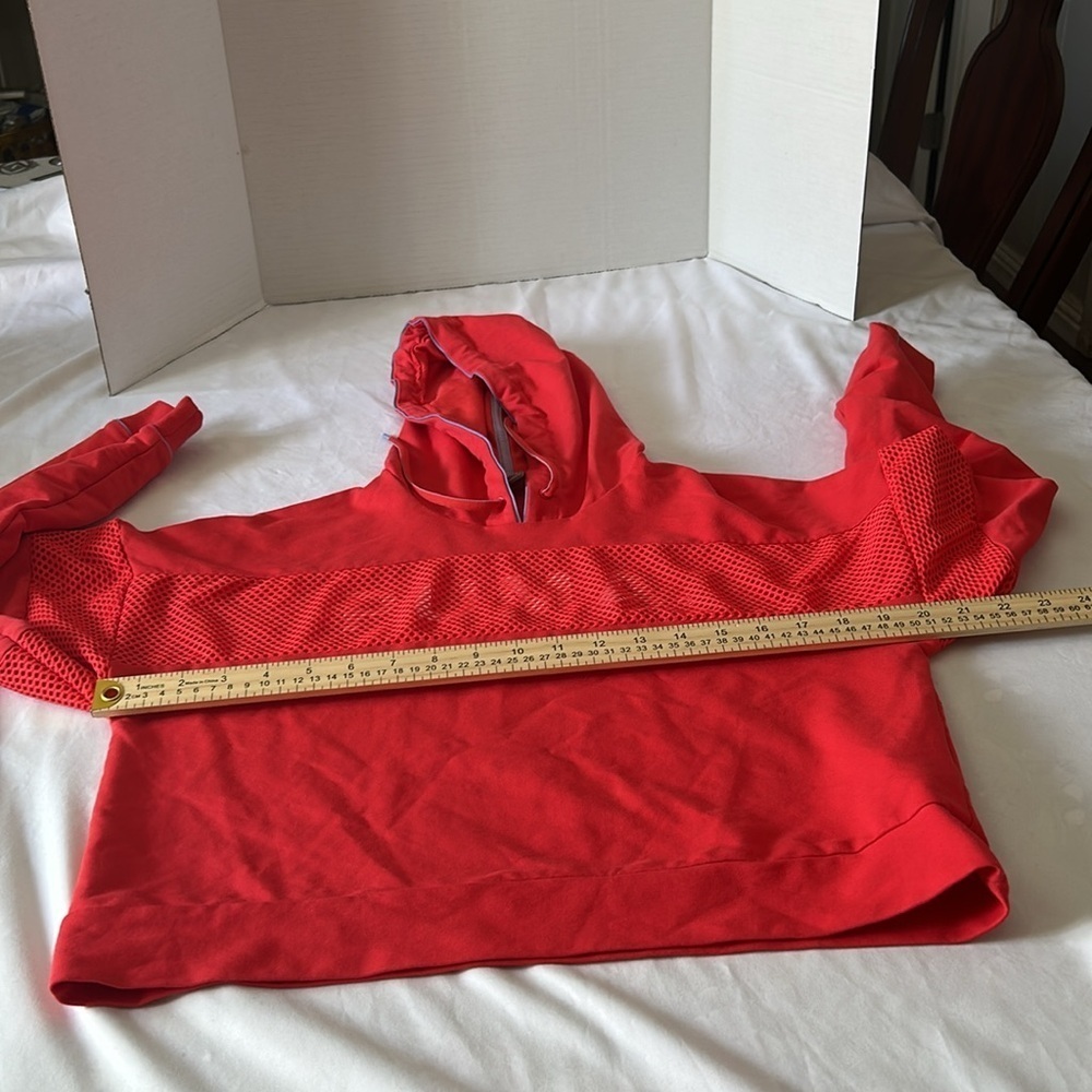 Puma Red Crew Neck Sweater Long Sleeves - Picture 4 of 7